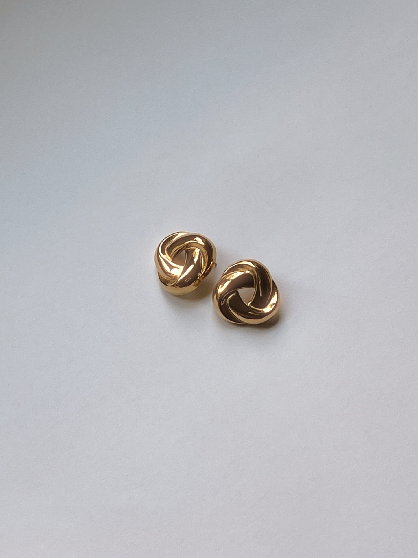 ONYIE GOLD EARRINGS